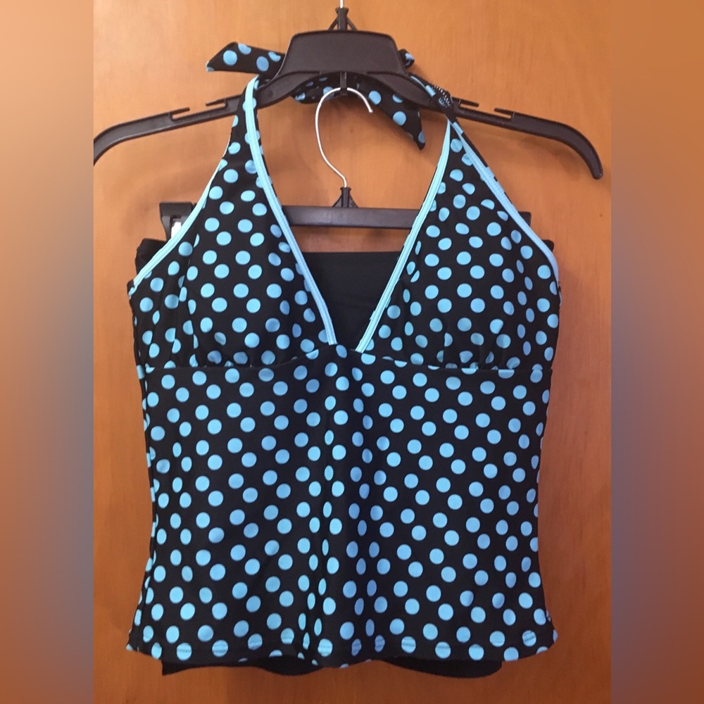 2-Piece Polka Dot Halter Top with boy shorts ladies swimsuit